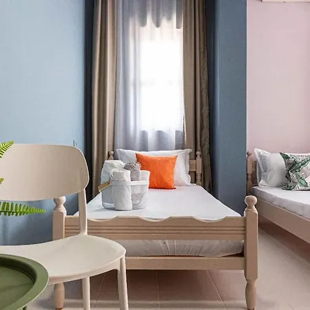 24 - & Access Apartment *
