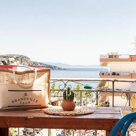 24 - & Access * Himara